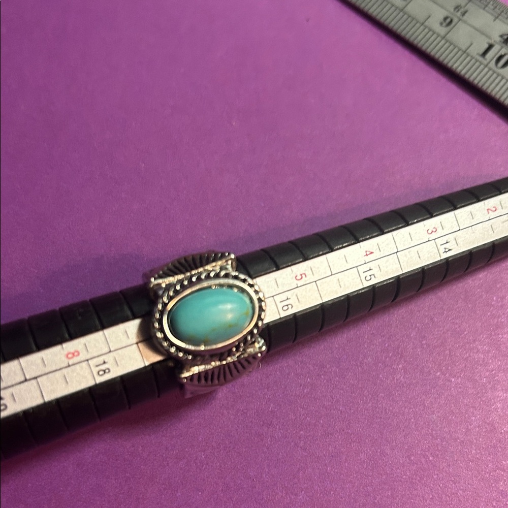 🥳bundle 3 For $15🥳Silver Tone Faux Turquoise Oval Statement Ring